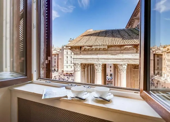 Luxurious Loft Facing The Pantheon